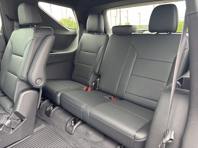 2025 Chevrolet Traverse LT  TX