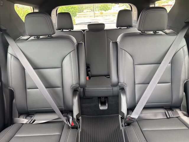 2025 Chevrolet Traverse LT  TX