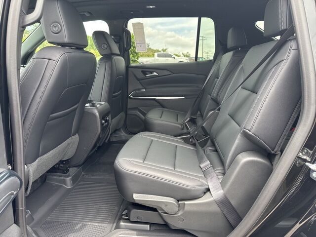 2025 Chevrolet Traverse LT  TX