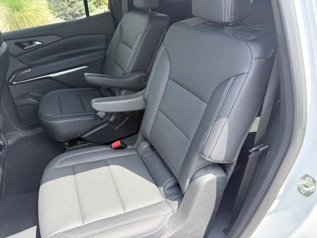 2025 Chevrolet Traverse LT Kerrville TX