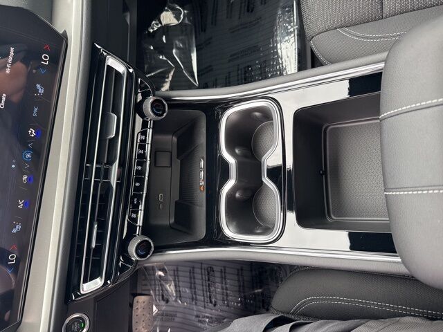2025 Chevrolet Traverse LT  TX
