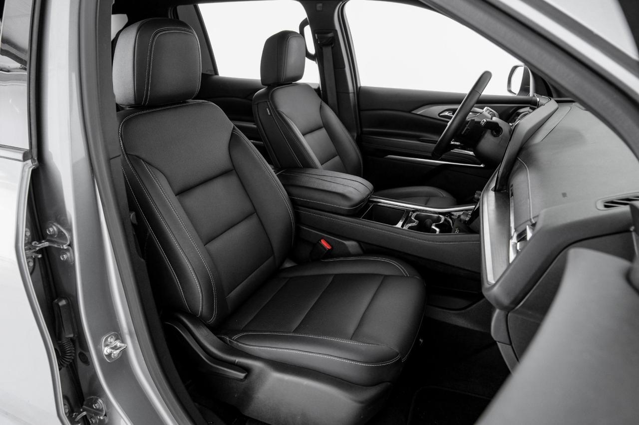 2025 Chevrolet Traverse LT LANE DEPARTURE FORWARD COLLISION ALERT HEATED SEATS REAR CAME Carrollton TX