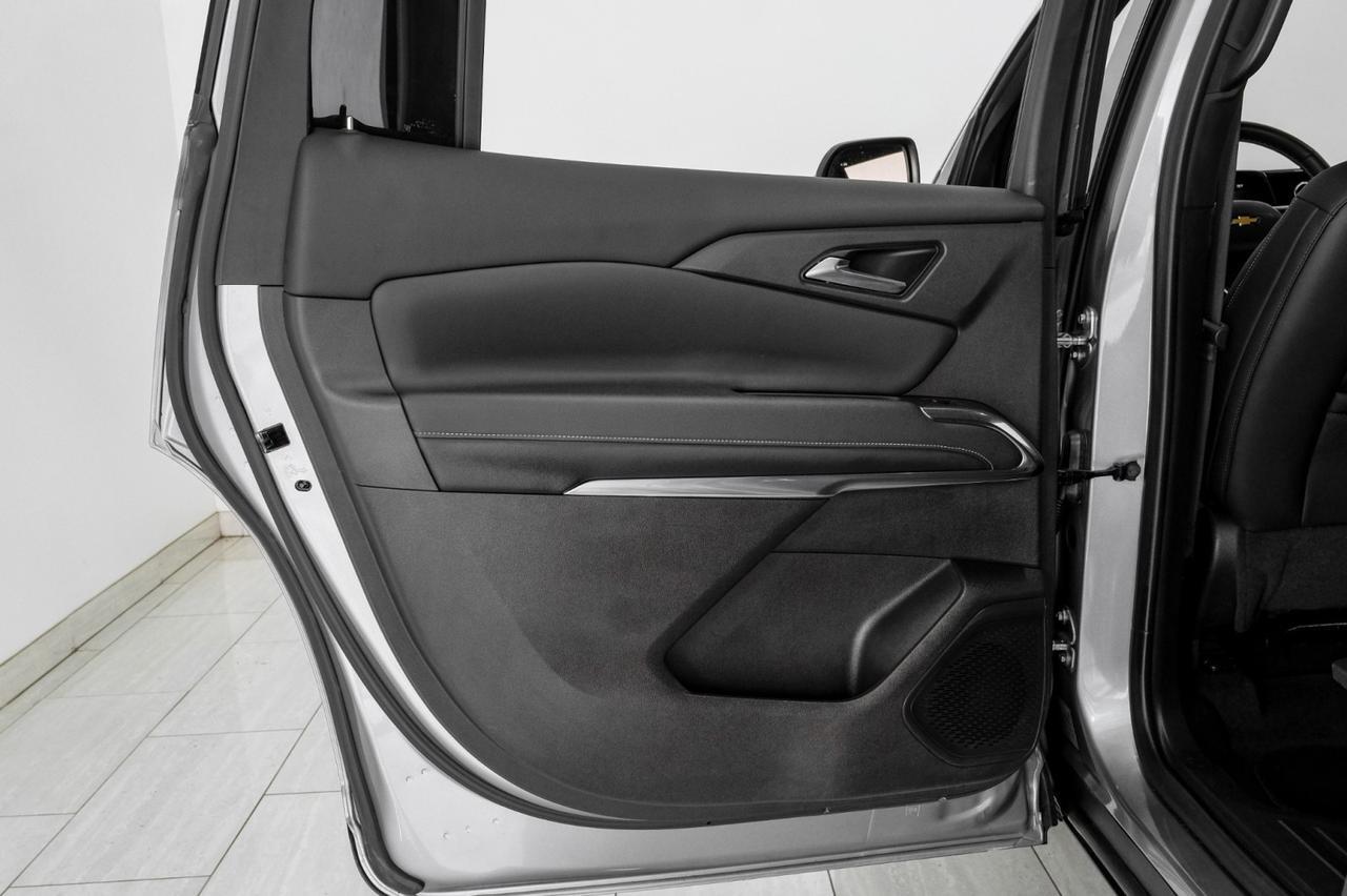 2025 Chevrolet Traverse LT LANE DEPARTURE FORWARD COLLISION ALERT HEATED SEATS REAR CAME Carrollton TX