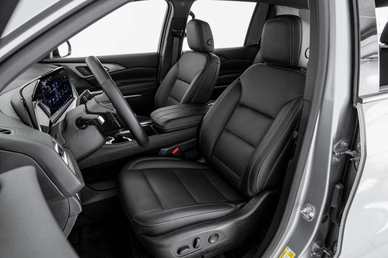 2025 Chevrolet Traverse LT LANE DEPARTURE FORWARD COLLISION ALERT HEATED SEATS REAR CAME Carrollton TX