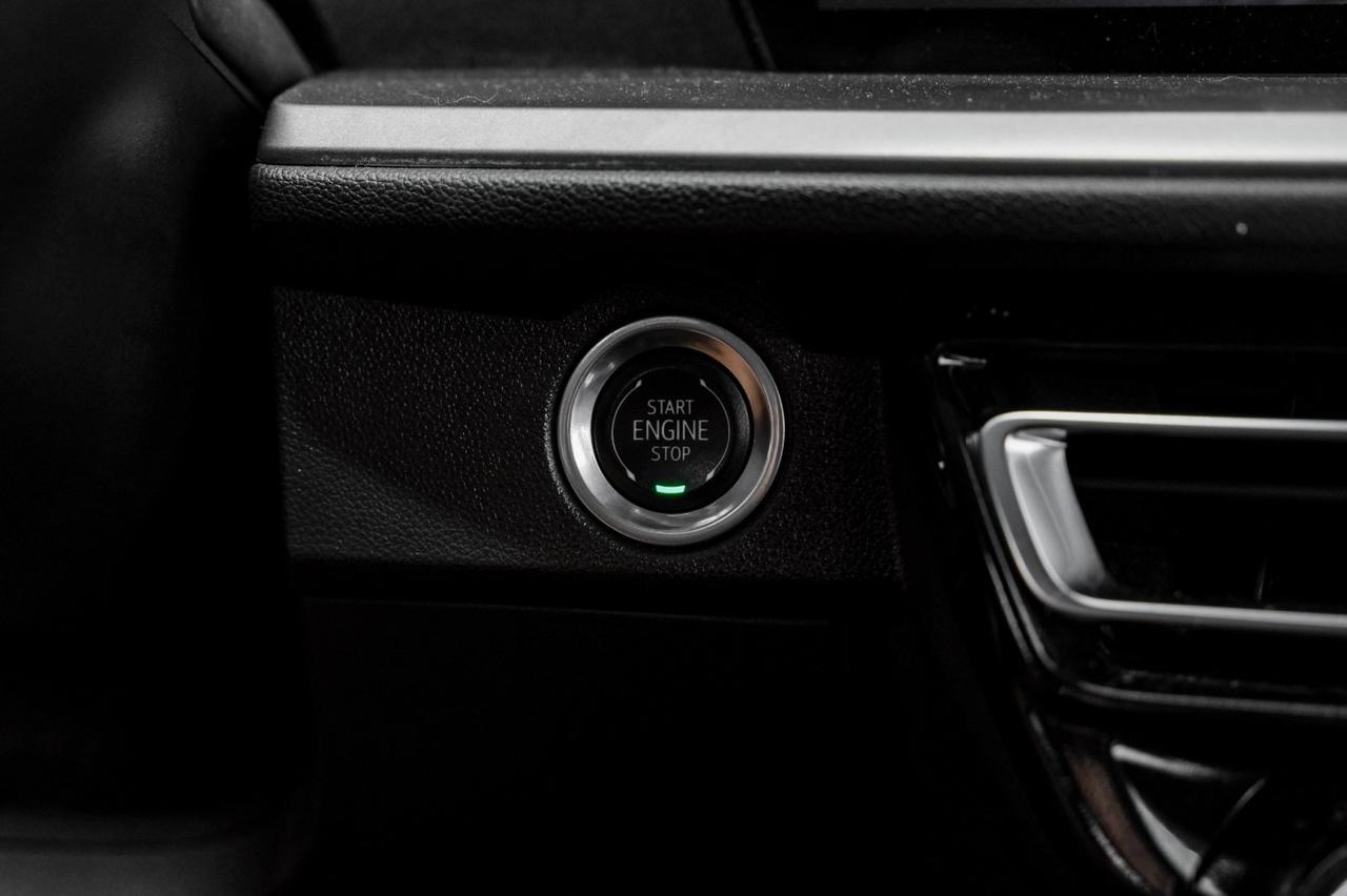 2025 Chevrolet Traverse LT LANE DEPARTURE FORWARD COLLISION ALERT HEATED SEATS REAR CAME Carrollton TX