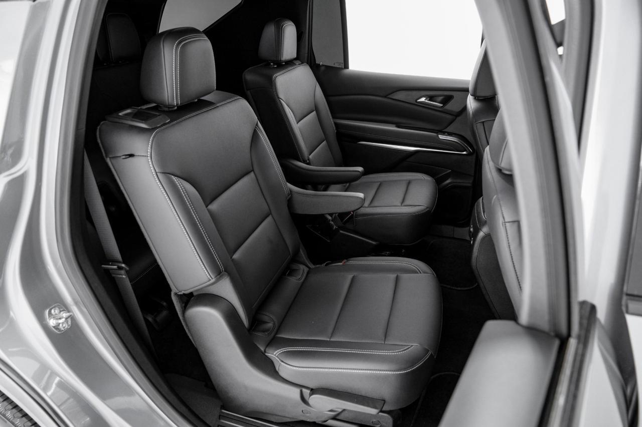 2025 Chevrolet Traverse LT LANE DEPARTURE FORWARD COLLISION ALERT HEATED SEATS REAR CAME Carrollton TX