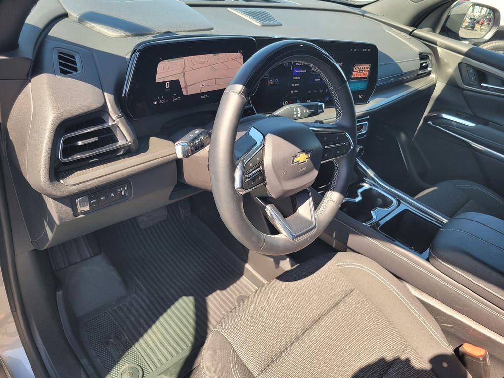 2025 Chevrolet Traverse LT Roseville CA