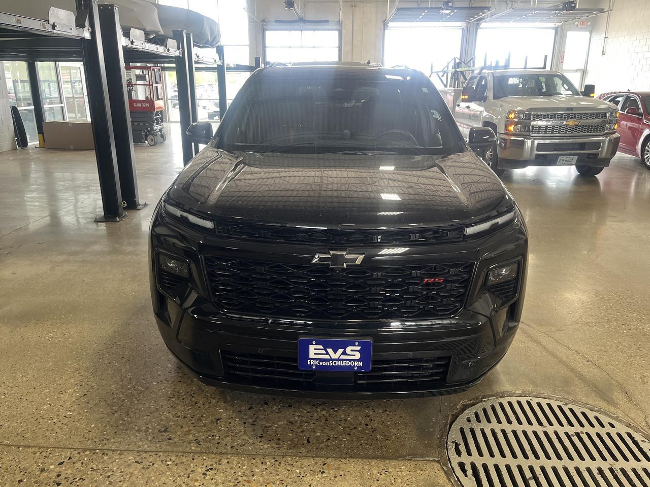 2025 Chevrolet Traverse RS AWD w/Sunroof AdptvCrz HtdCldMemLthr HtdStrngWhl HD-SrrndVsn