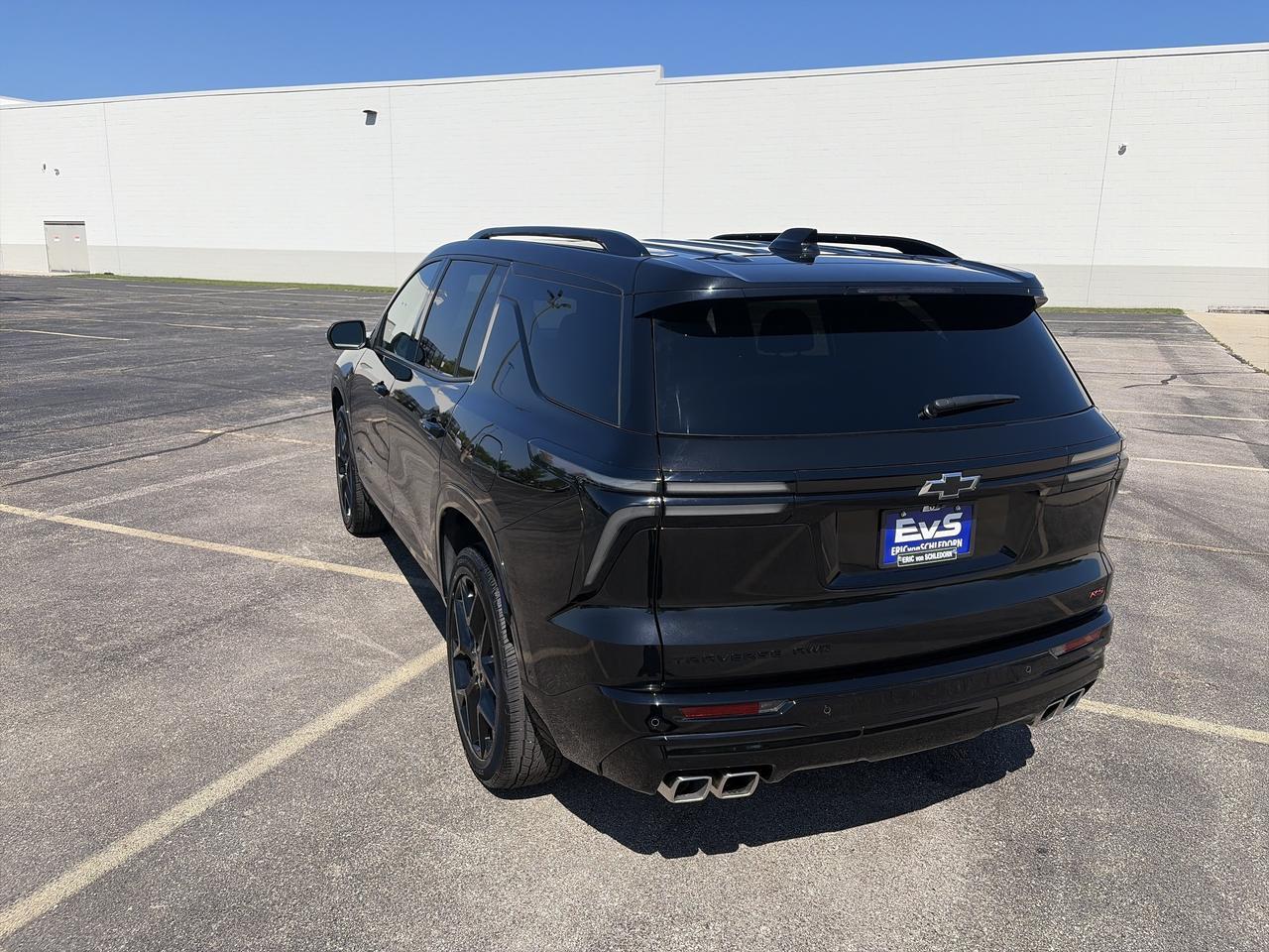 2025 Chevrolet Traverse RS AWD w/Sunroof AdptvCrz HtdCldMemLthr HtdStrngWhl HD-SrrndVsn Saukville WI