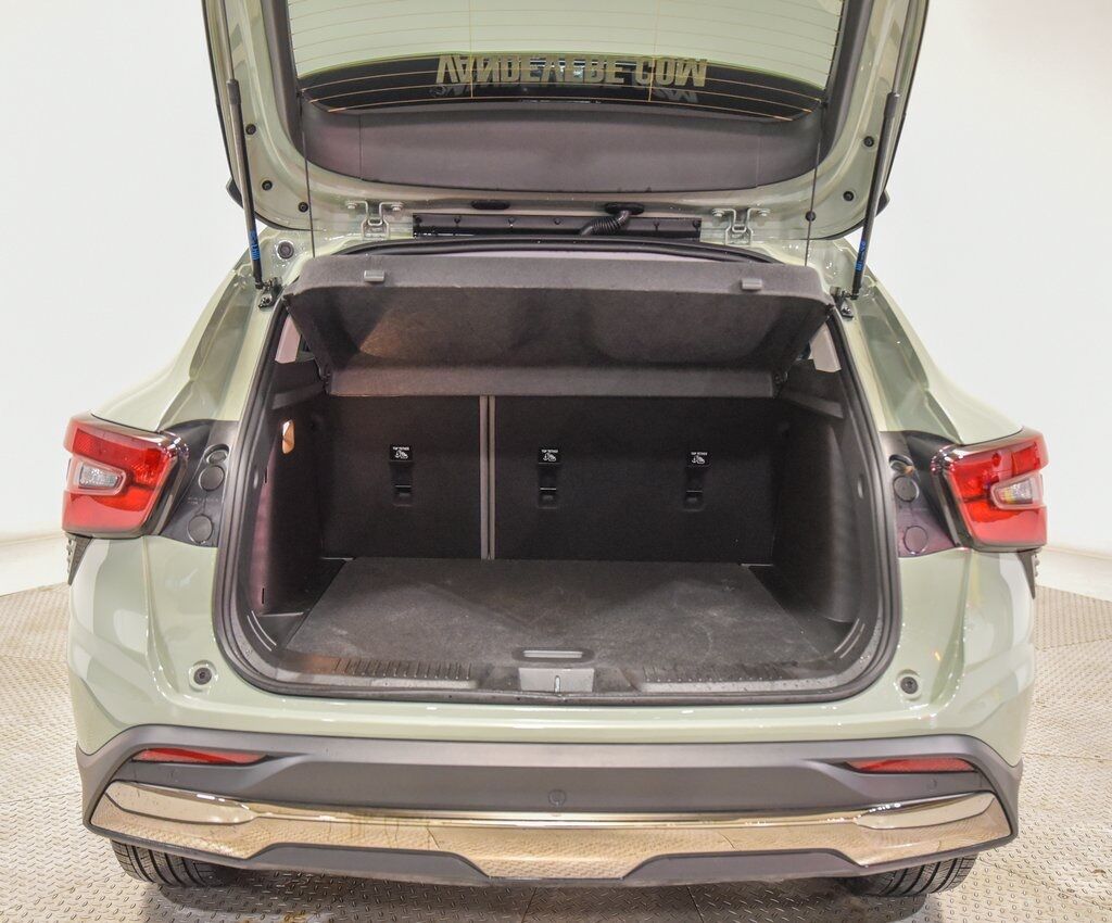 2025 Chevrolet Trax ACTIV Akron