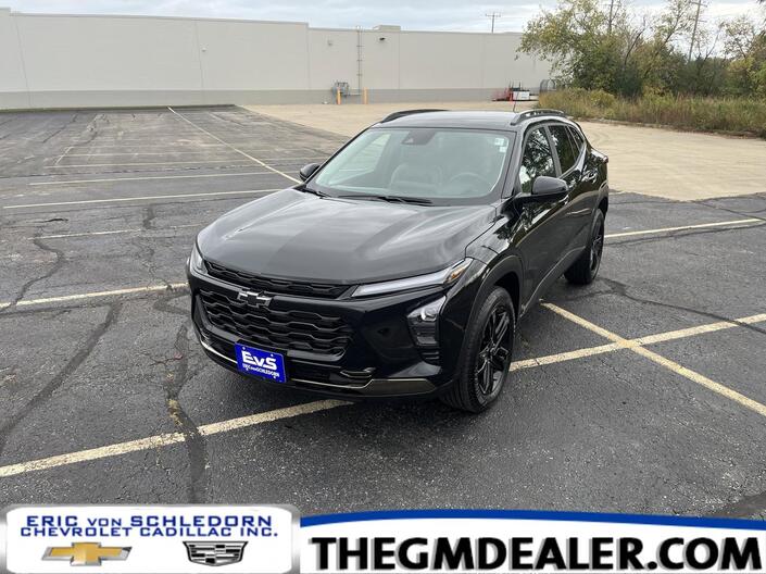 2025 Chevrolet Trax ACTIV w/FowardCollision LaneKeepAssist WinterSummerMatPkg Milwaukee WI