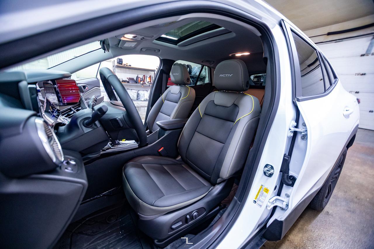 2025 Chevrolet Trax FWD Activ Leather Roof BCam Red Deer AB