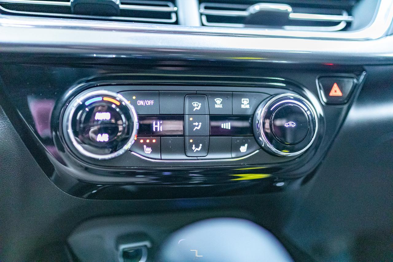 2025 Chevrolet Trax FWD Activ Leather Roof BCam Red Deer AB