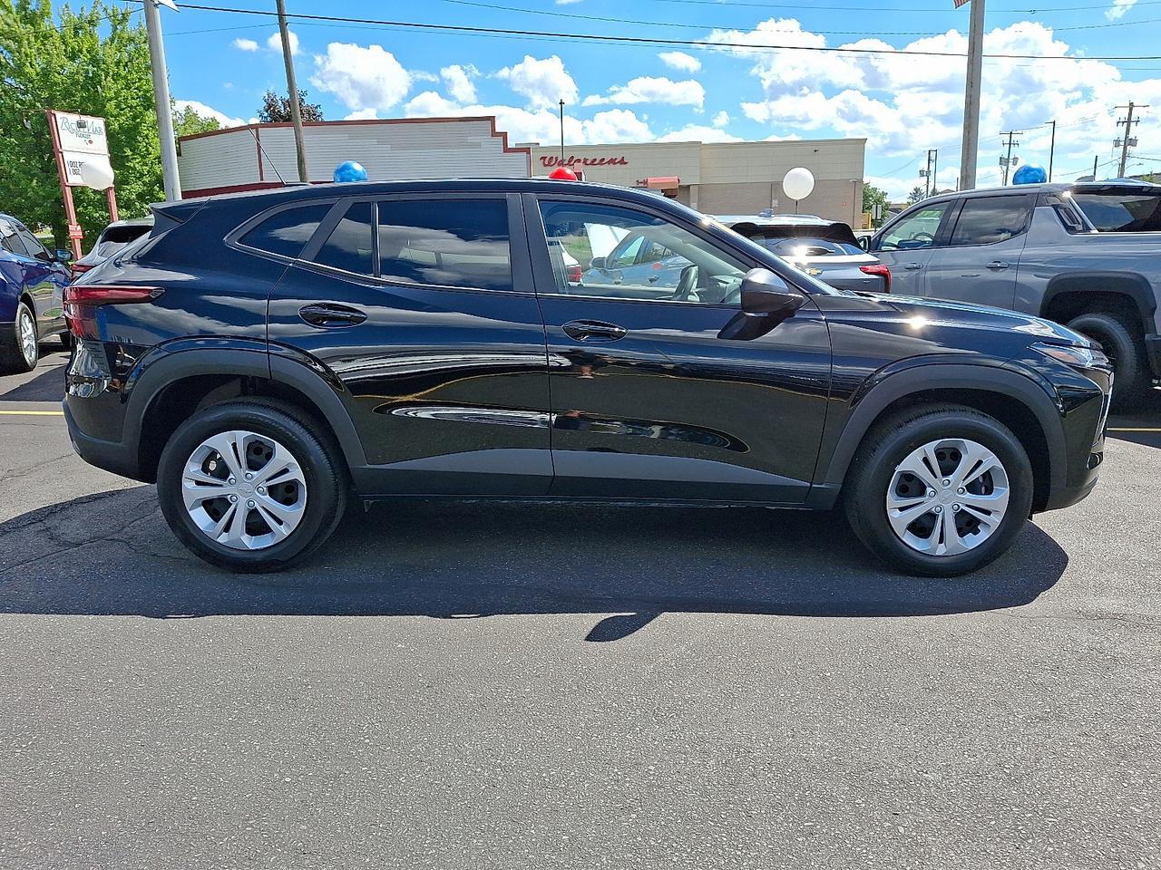 2025 Chevrolet Trax FWD LS Allentown PA