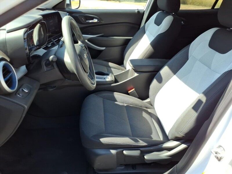 2025 Chevrolet Trax LS Del Rio TX