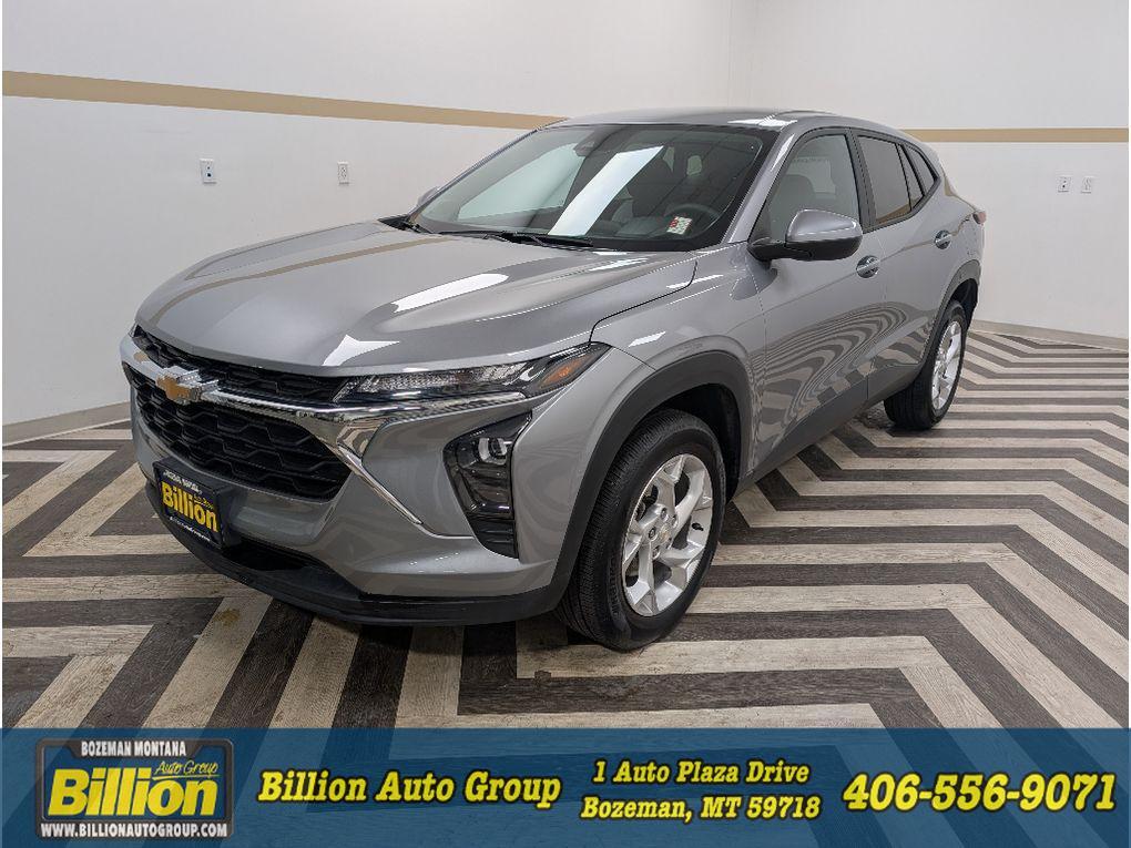 2025 Chevrolet Trax LS Gasoline
