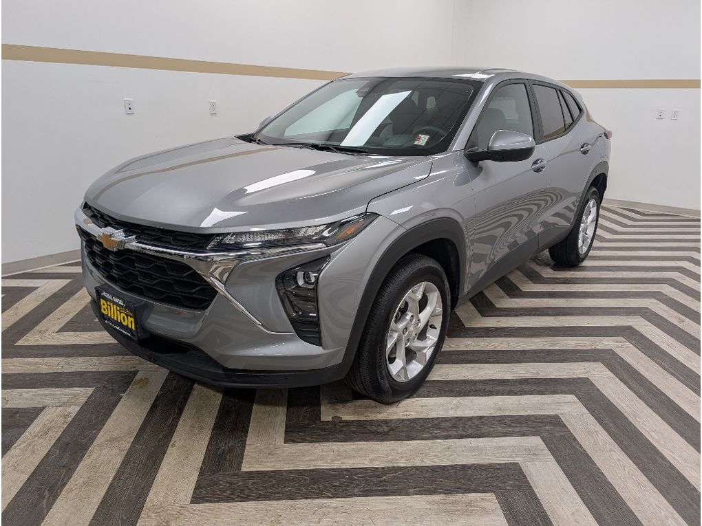 2025 Chevrolet Trax LS Gasoline