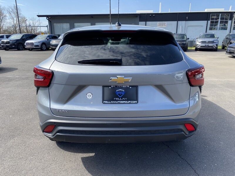 2025 Chevrolet Trax LS Bristol  PA