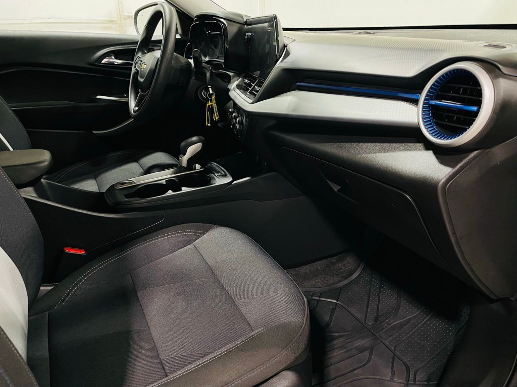 2025 Chevrolet Trax LS Jersey City NJ