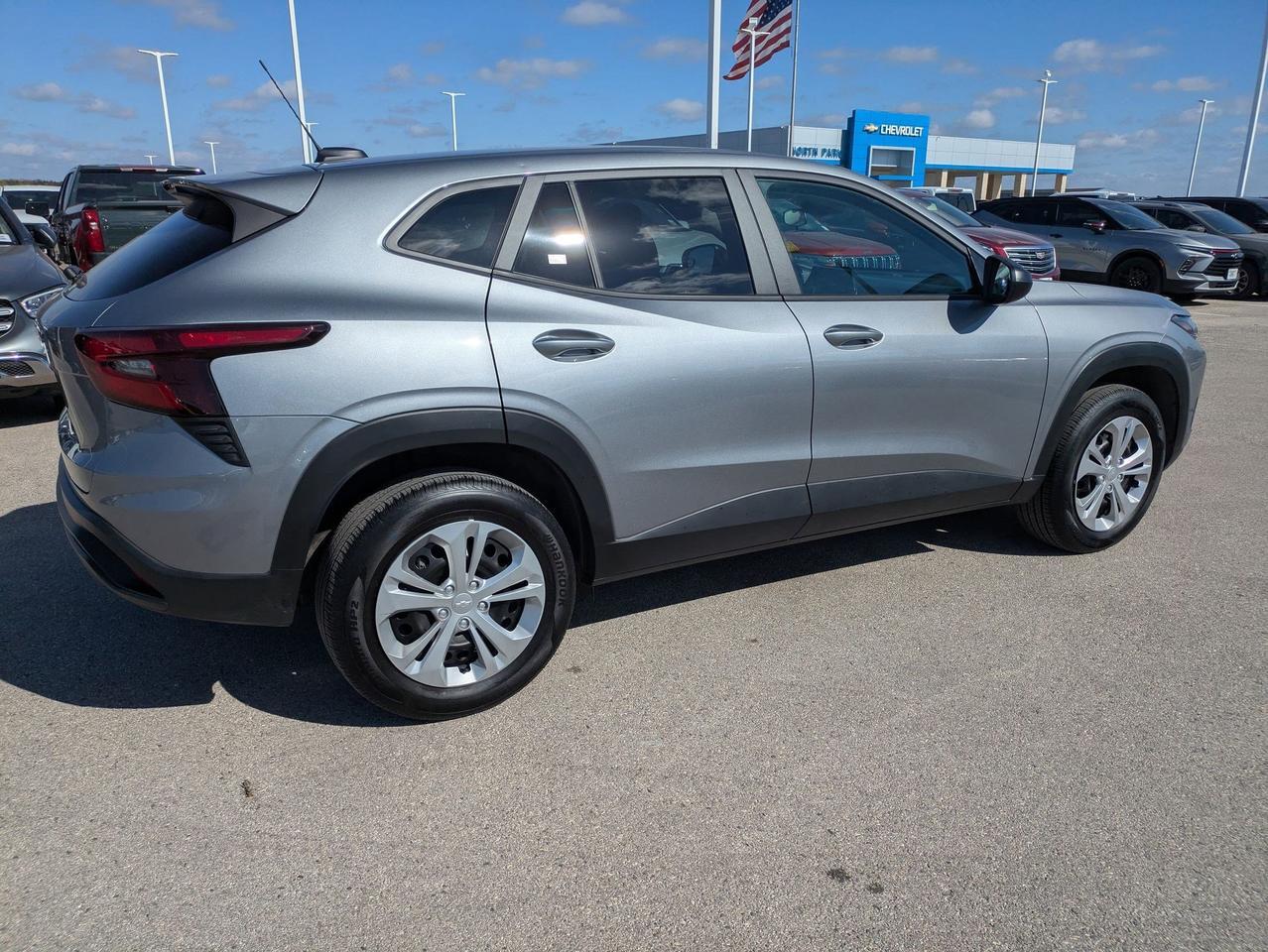 2025 Chevrolet Trax LS