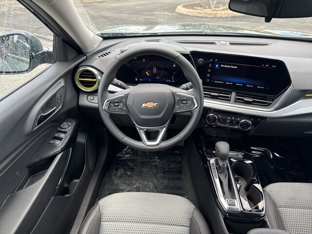 2025 Chevrolet Trax LT  TX