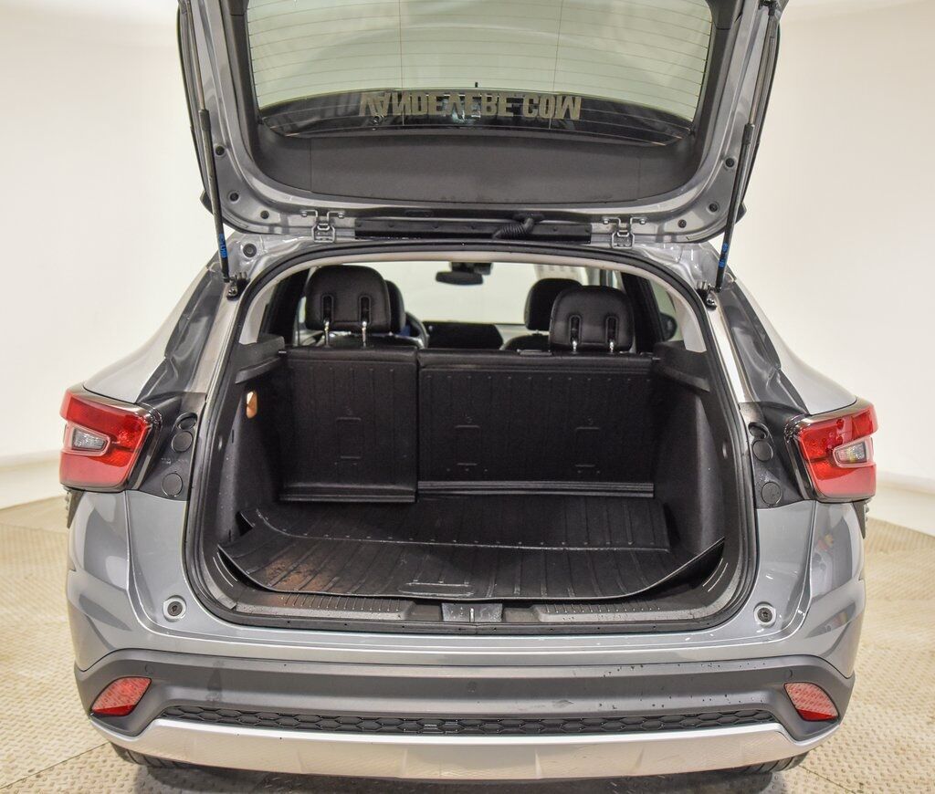 2025 Chevrolet Trax LT Akron OH