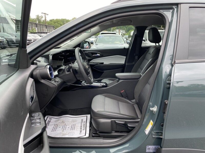 2025 Chevrolet Trax LT Springfield PA