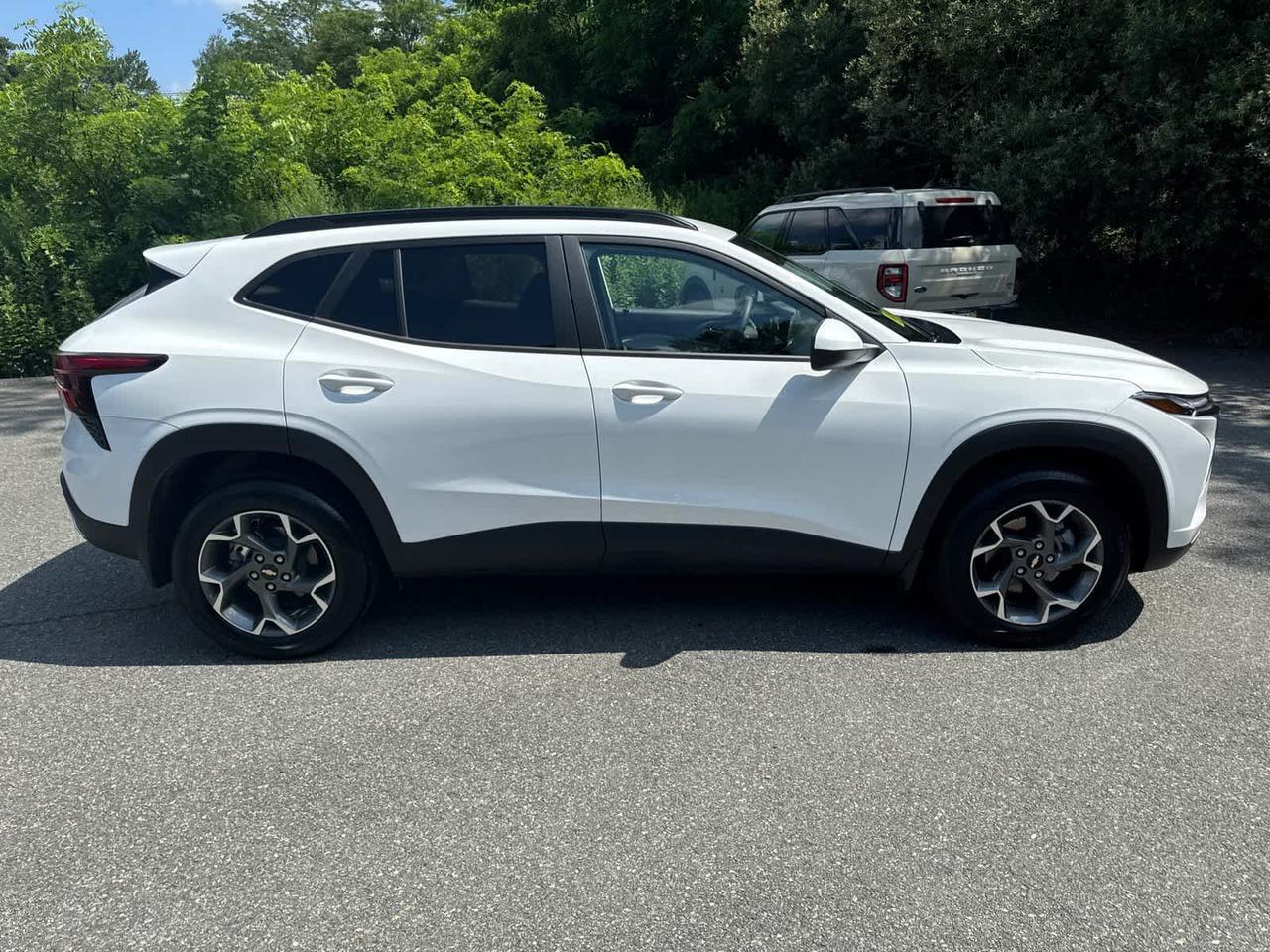 2025 Chevrolet Trax LT Dartmouth MA