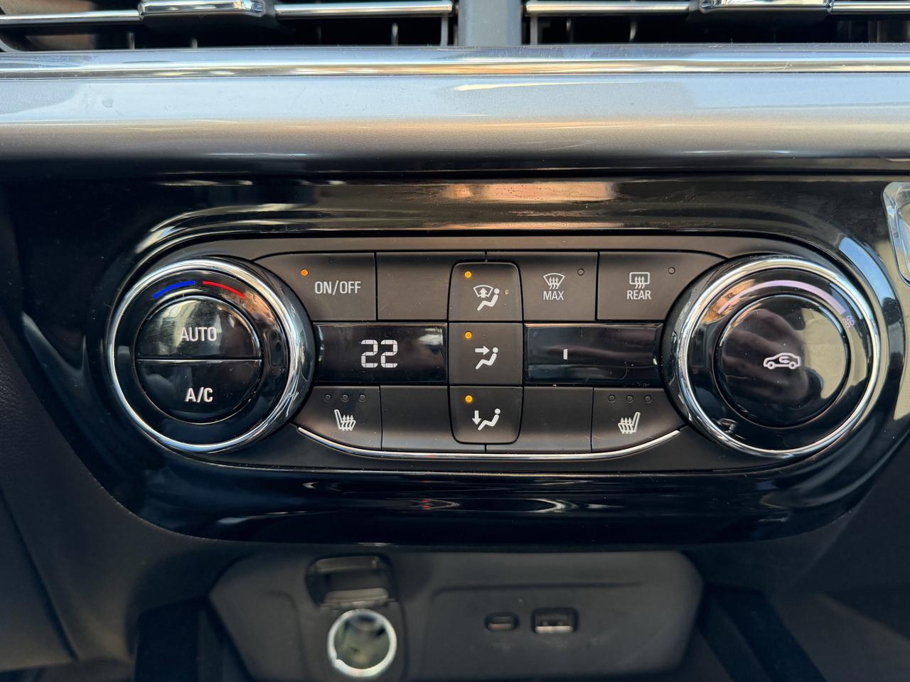 2025 Chevrolet Trax LT FWD SUV | Low KMs | 11IN Touchscreen | Heated Seats | Remote Start | Backup Camera Redwater AB