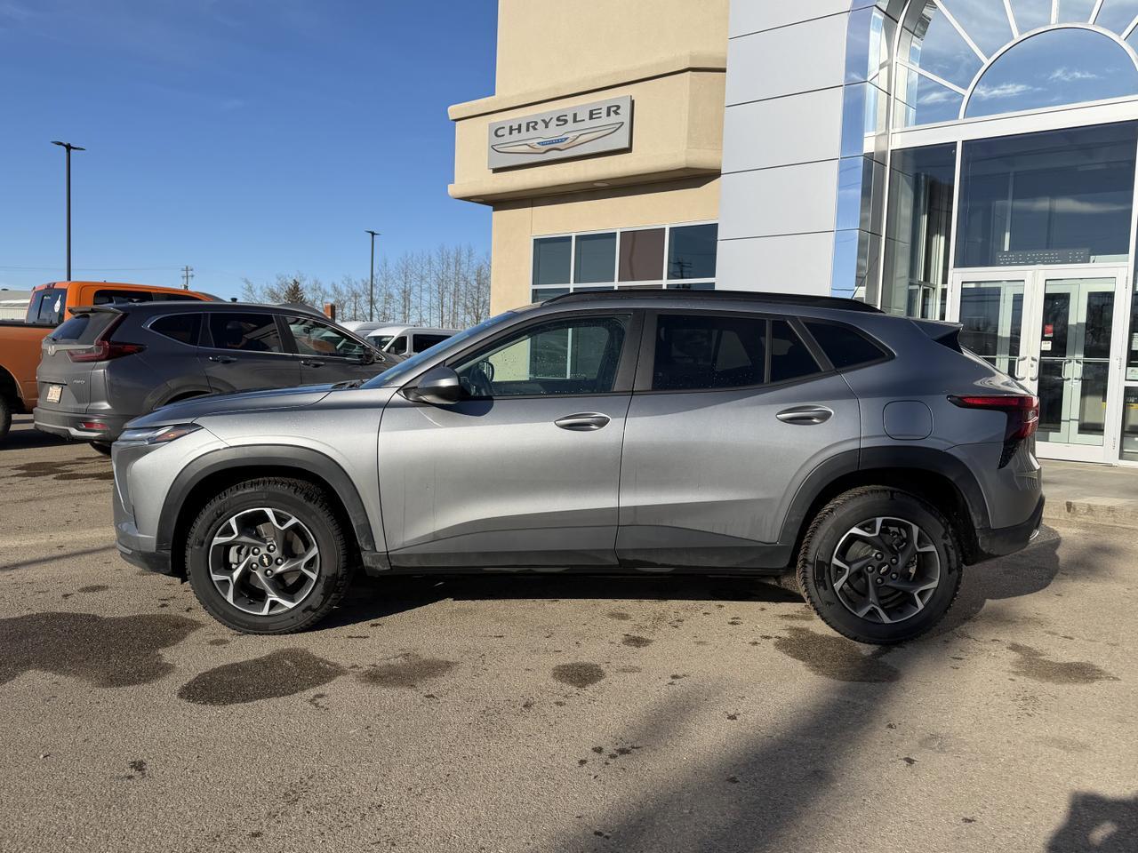 2025 Chevrolet Trax LT FWD SUV | Low KMs | 11IN Touchscreen | Heated Seats | Remote Start | Backup Camera Redwater AB