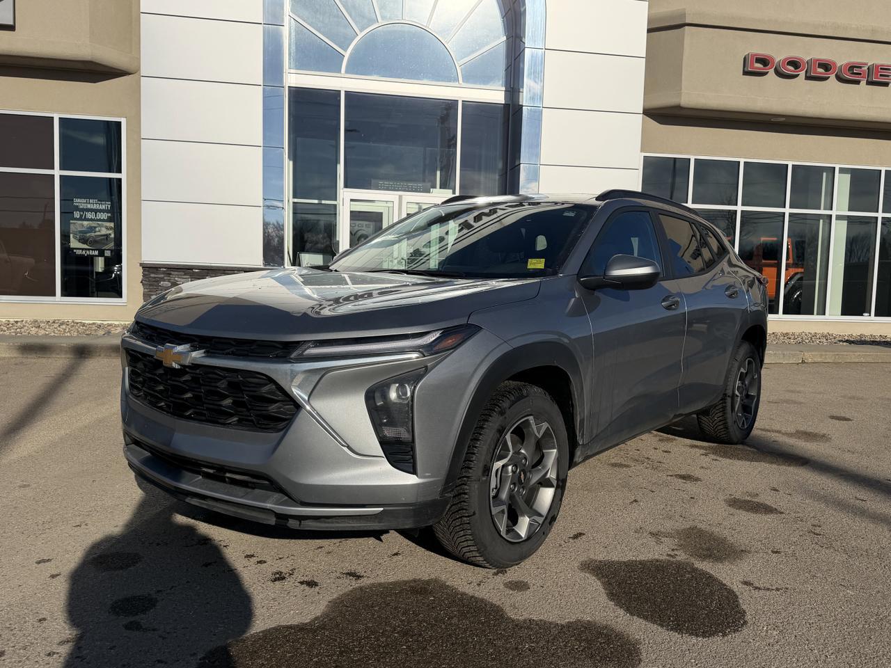 2025 Chevrolet Trax LT FWD SUV | Low KMs | 11IN Touchscreen | Heated Seats | Remote Start | Backup Camera Redwater AB