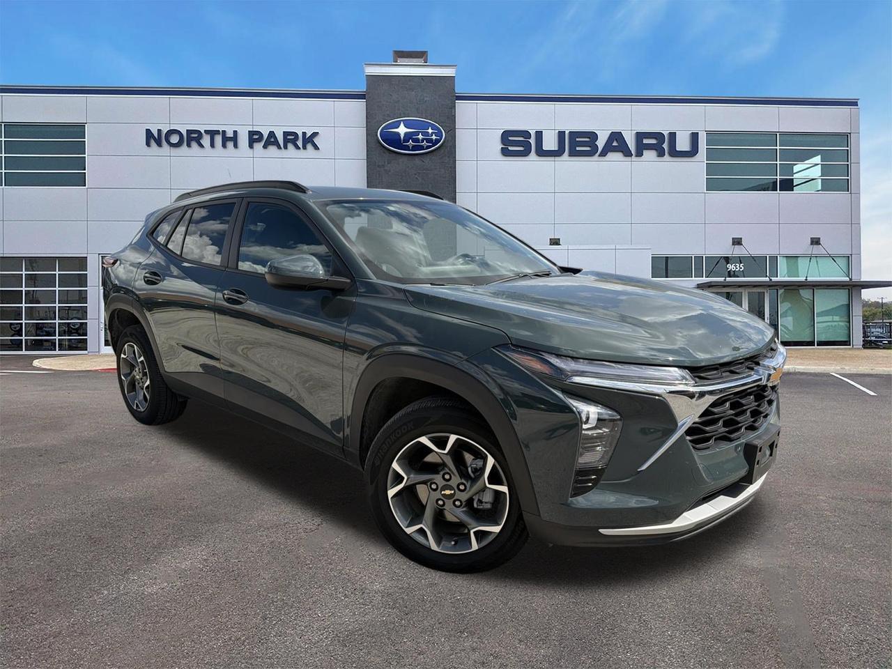 2025 Chevrolet Trax LT