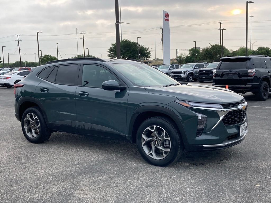 2025 Chevrolet Trax LT