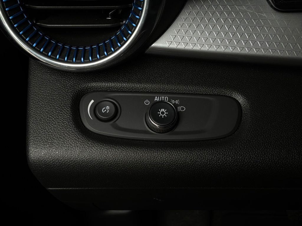 2025 Chevrolet Trax LT San Antonio TX