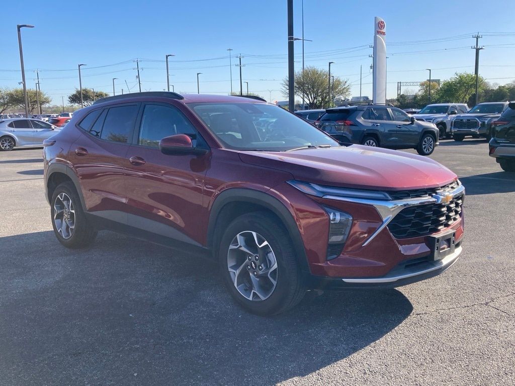 2025 Chevrolet Trax LT