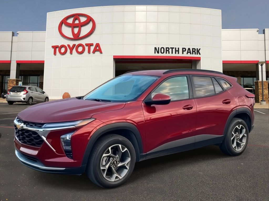 2025 Chevrolet Trax LT