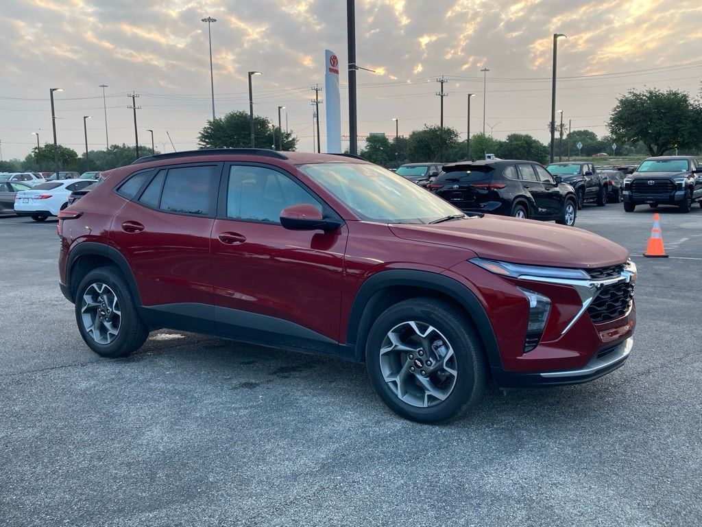 2025 Chevrolet Trax LT
