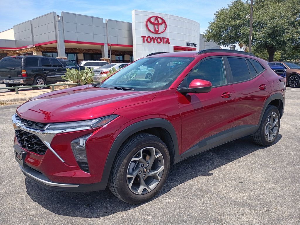 2025 Chevrolet Trax LT