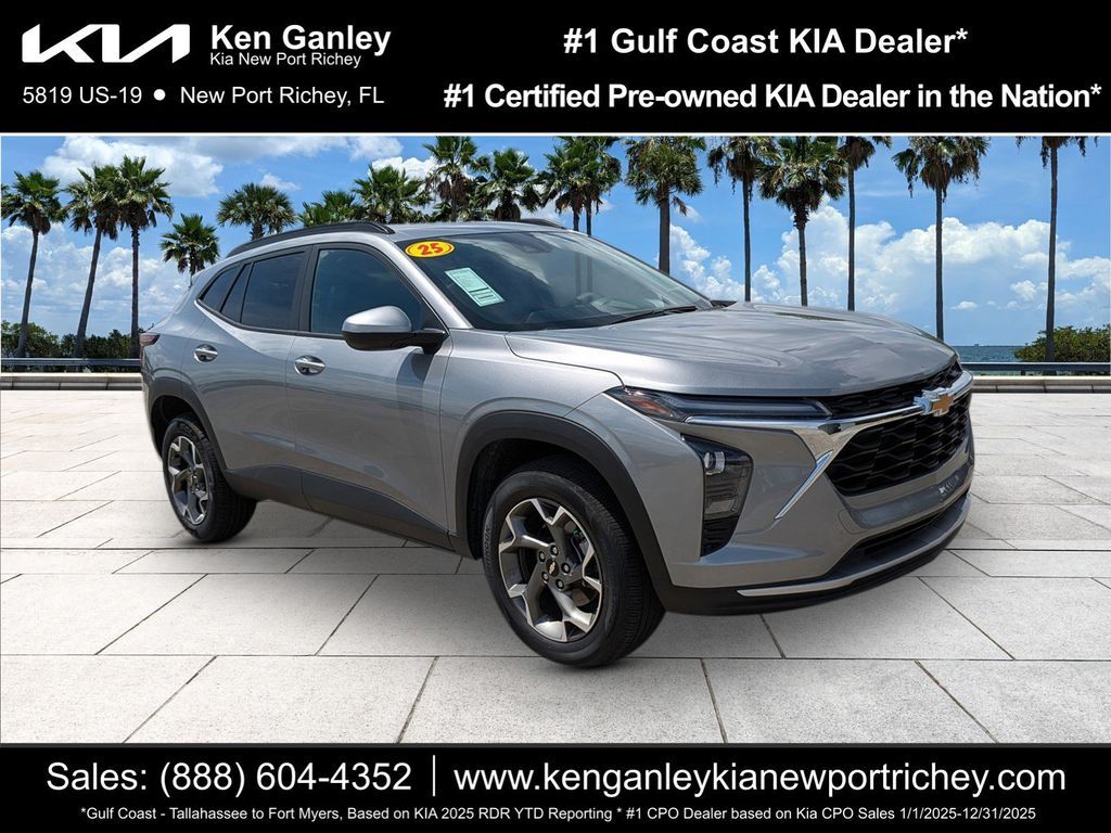2025 Chevrolet Trax LT