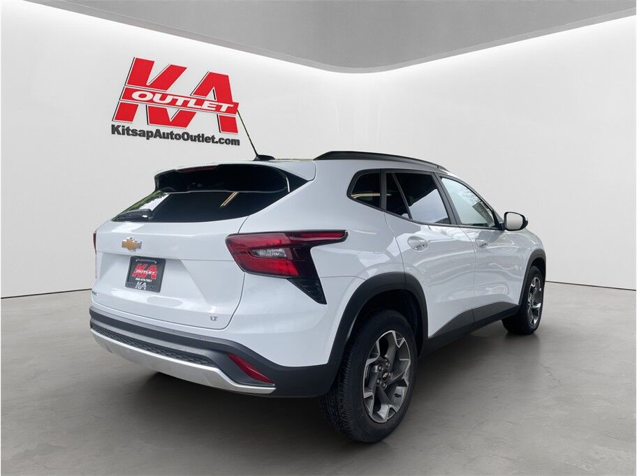 2025 Chevrolet Trax LT Sport Utility 4D