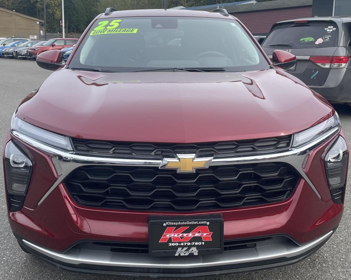 2025 Chevrolet Trax LT Sport Utility 4D