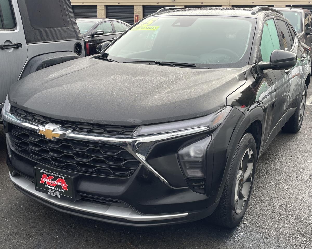2025 Chevrolet Trax LT Sport Utility 4D