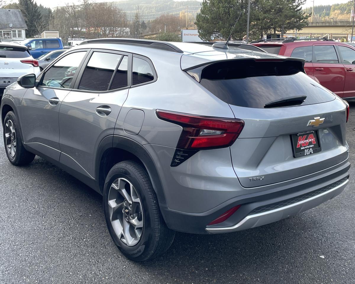 2025 Chevrolet Trax LT Sport Utility 4D Port Orchard WA