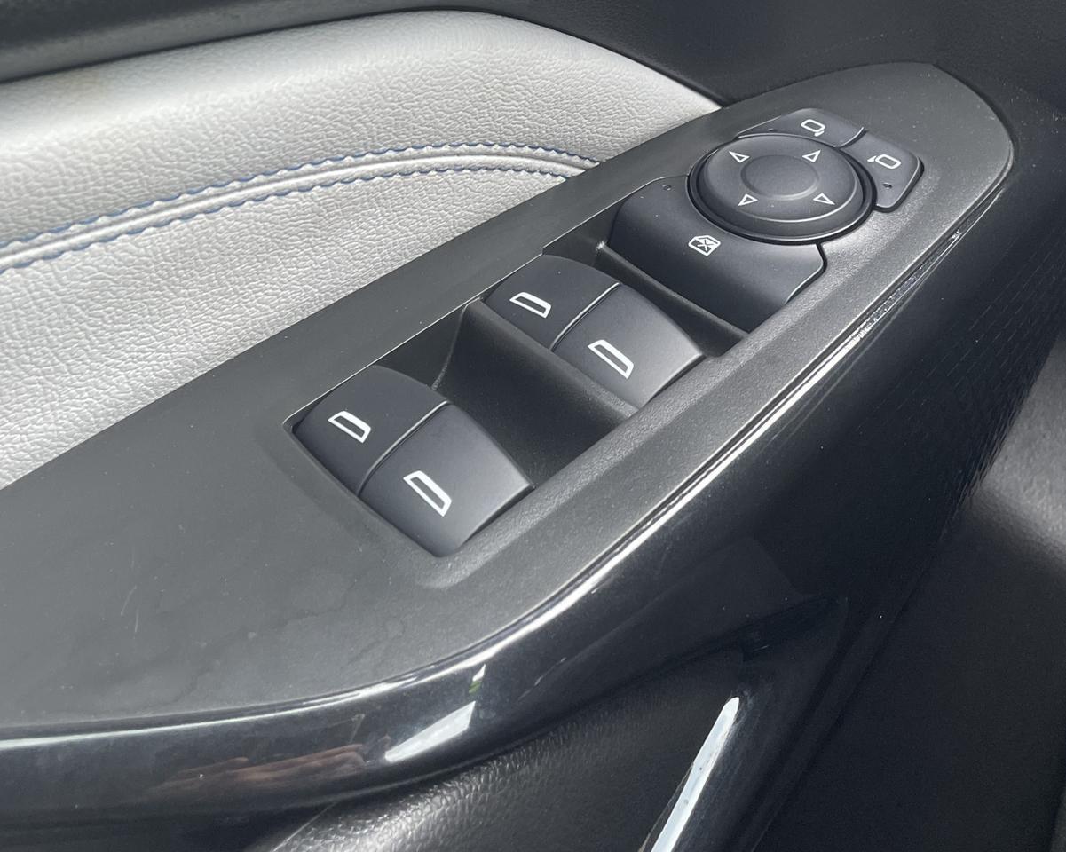 2025 Chevrolet Trax LT Sport Utility 4D Port Orchard WA