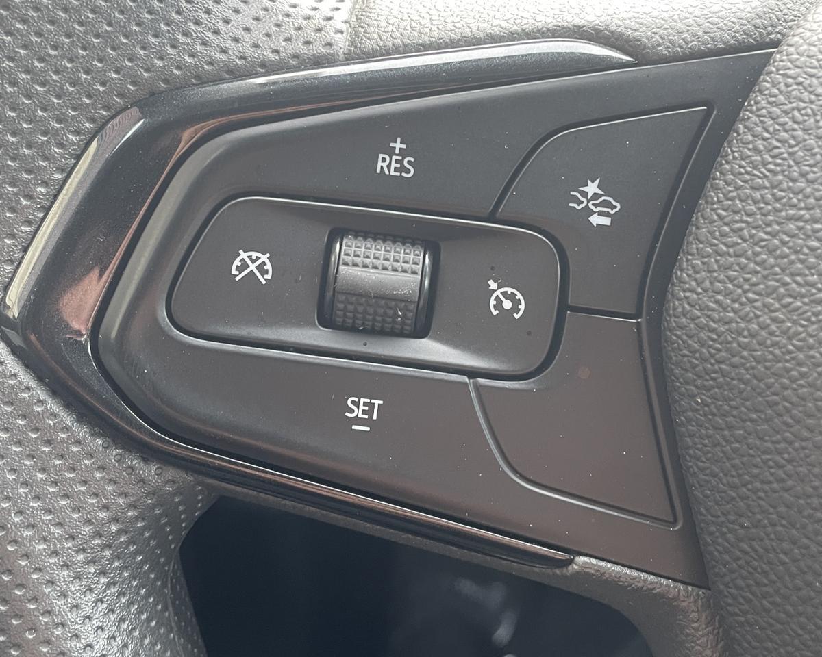2025 Chevrolet Trax LT Sport Utility 4D Port Orchard WA
