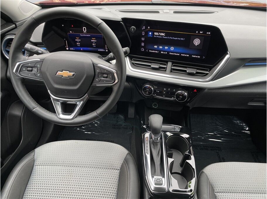2025 Chevrolet Trax LT Sport Utility 4D Port Orchard WA