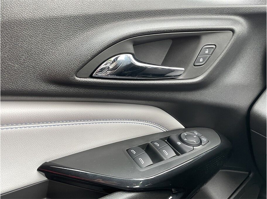 2025 Chevrolet Trax LT Sport Utility 4D Port Orchard WA