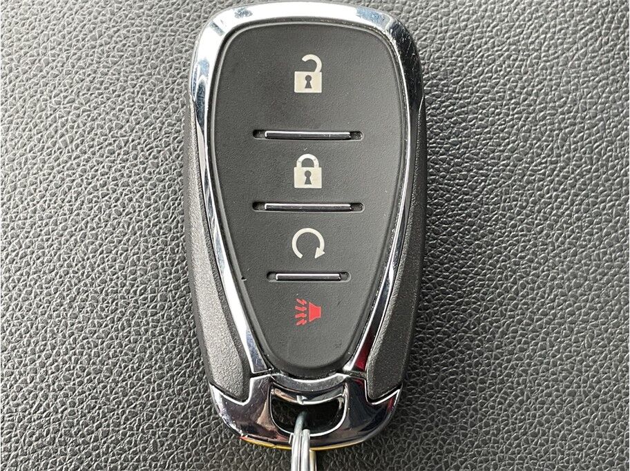 2025 Chevrolet Trax LT Sport Utility 4D Port Orchard WA