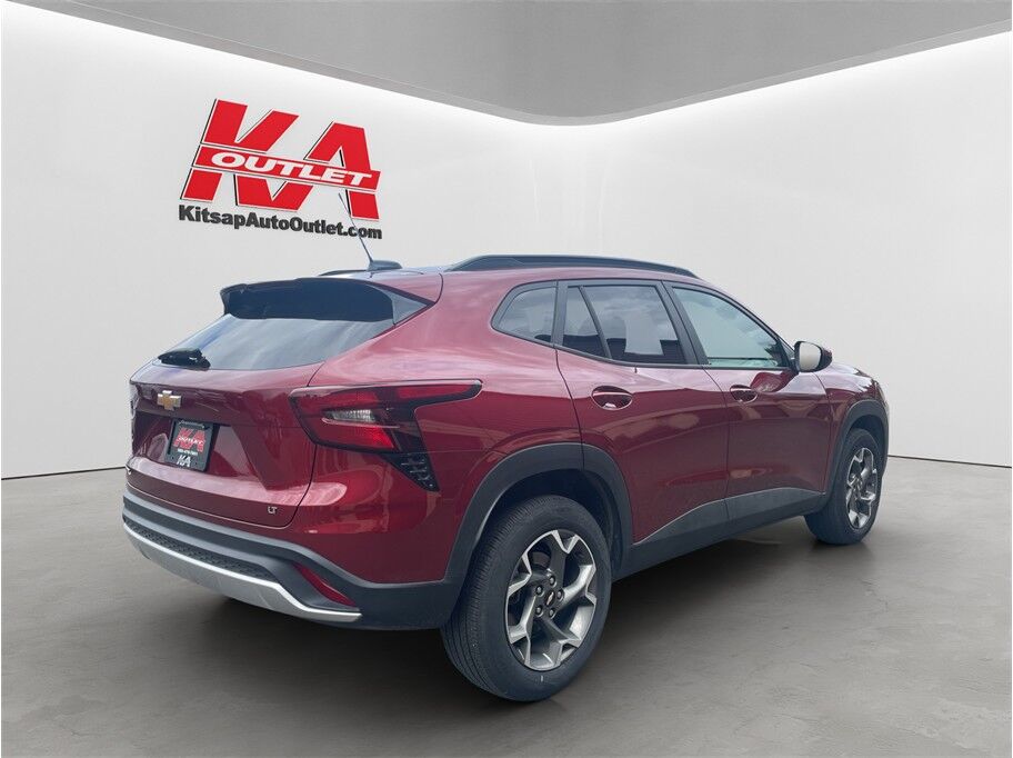 2025 Chevrolet Trax LT Sport Utility 4D