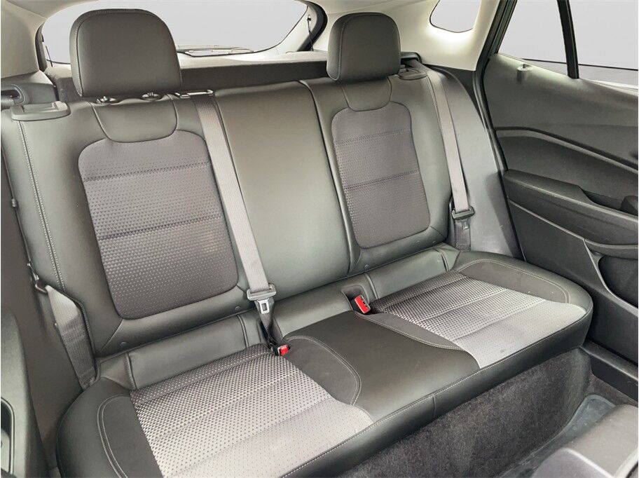 2025 Chevrolet Trax LT Sport Utility 4D Port Orchard WA